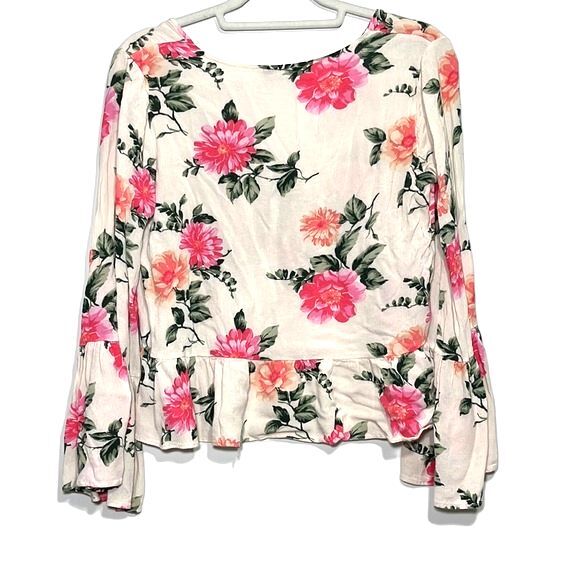 American Eagle White w/ Pink Floral Tie Front Top Size Medium - Picture 5 of 8